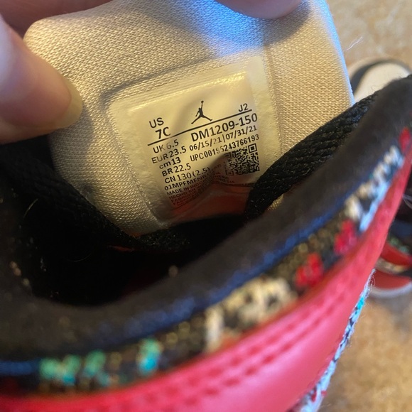 Jordan Mids Kids Black and Red Patterned Sneakers - Picture 4 of 4